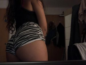 great-booty-underbun