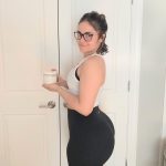 huge-ass-yoga-pants
