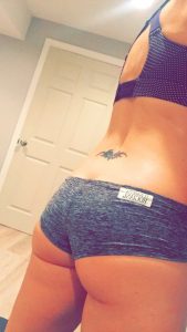 sexy-amateur-ass-boyshort-panties